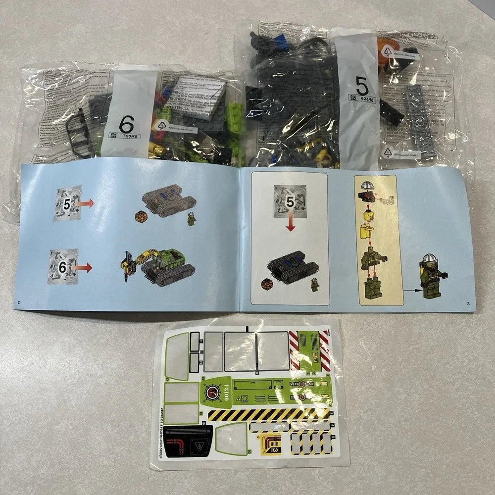 LEGO City Volcano Exploration Base 60124 Building Toy Partial Set Open Box